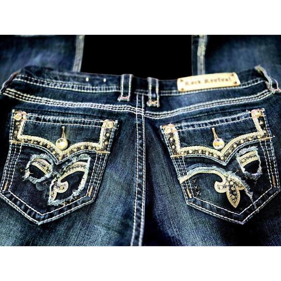 Medium Wash Rock Revival "Iselin" Easy Ankle Skinny 30" X 29" Like New- No Flaws - Picture 4 of 9